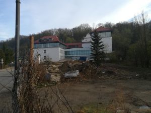 Kolejny termin oddania szkoły zagrożony