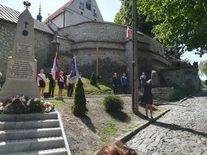 Obchody 3 Maja w Kazimierzu Dolnym