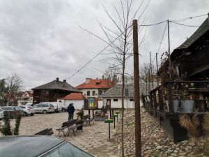 Co jest  panie z Małym Rynkiem ?