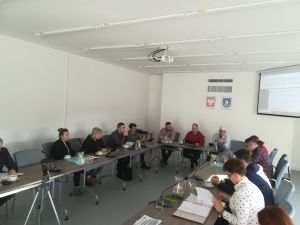 Radni z  Kazimierza Dolnego  obradowali na komisjach ,w tle koronawirus