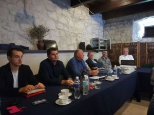 Władza. Jak jest, a jak być powinno