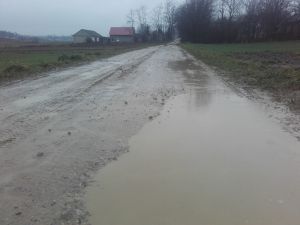 Droga donikąd, po gruzie