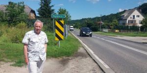 Parchatka w gminie Kazimierz 50 lat czeka na chodnik