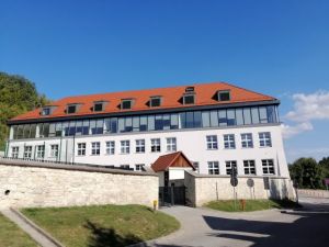 Czy burmistrz Kazimierza ws. żydowskiego cmentarza gra na zwłokę ?