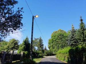 A na G&oacute;rach lampy uliczne nie gasną...