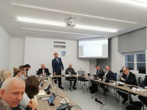 Obrady XIII sesji Rady Miejskiej, marnujemy pieniądze.